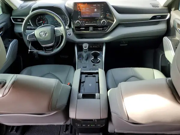 5TDGZRAH1LS017226 2020 TOYOTA HIGHLANDER - Image 8