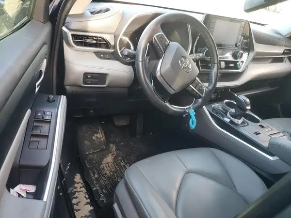 5TDGZRAH1LS019638 2020 TOYOTA HIGHLANDER - Image 8