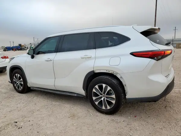 5TDGZRAH1LS024550 2020 TOYOTA HIGHLANDER - Image 2