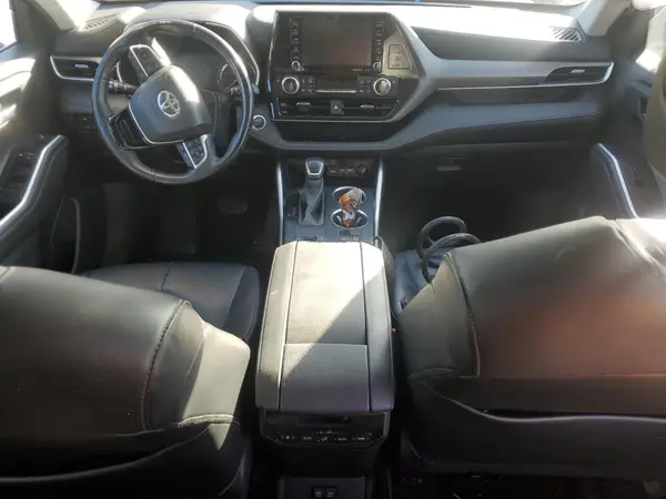 5TDGZRAH1LS501896 2020 TOYOTA HIGHLANDER - Image 8