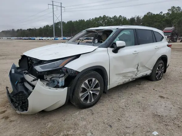 5TDGZRAH1MS037865 2021 TOYOTA HIGHLANDER - Image 1