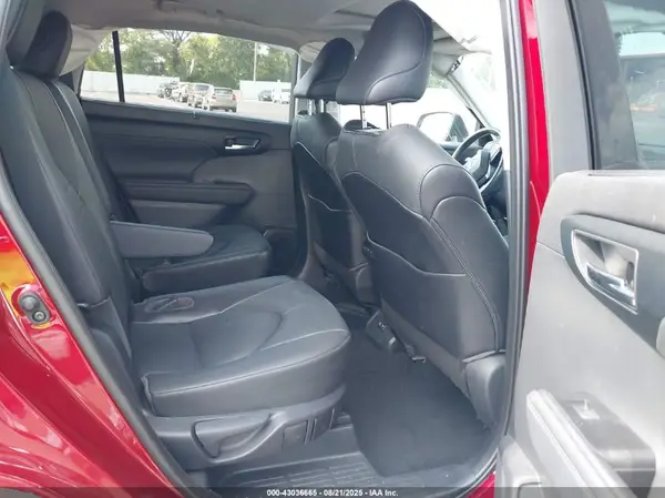 5TDGZRAH1MS050308 2021 TOYOTA HIGHLANDER - Image 8
