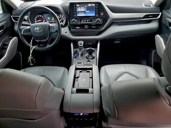 5TDGZRAH1MS089755 2021 TOYOTA HIGHLANDER - Image 8