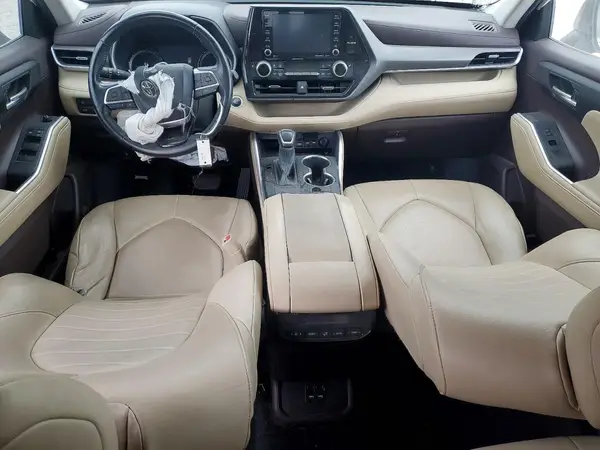5TDGZRAH1MS523835 2021 TOYOTA HIGHLANDER - Image 8