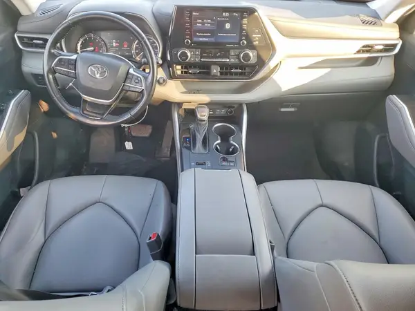 5TDGZRAH1NS092592 2022 TOYOTA HIGHLANDER - Image 8