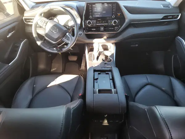 5TDGZRAH1NS112260 2022 TOYOTA HIGHLANDER - Image 8