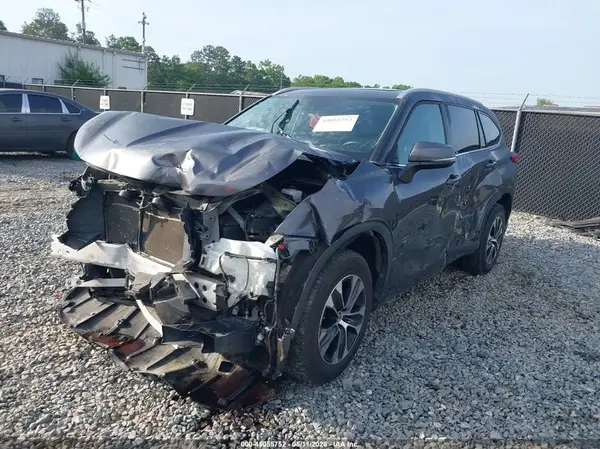 5TDGZRAH1NS112274 2022 TOYOTA HIGHLANDER - Image 2