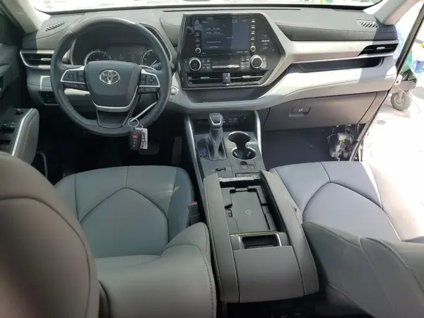 5TDGZRAH1NS113361 2022 TOYOTA HIGHLANDER - Image 8
