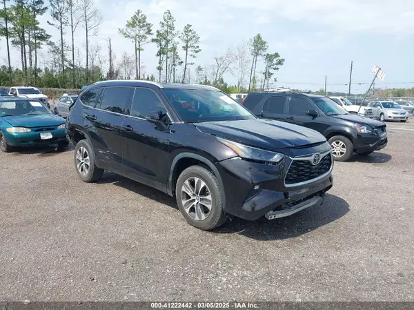 5TDGZRAH1NS122206 2022 TOYOTA HIGHLANDER - Image 1