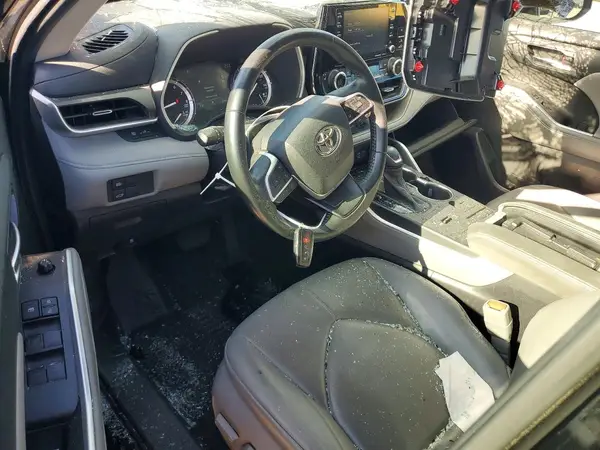5TDGZRAH1NS124599 2022 TOYOTA HIGHLANDER - Image 8
