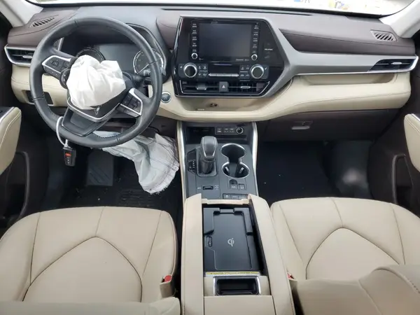 5TDGZRAH1NS127793 2022 TOYOTA HIGHLANDER - Image 8