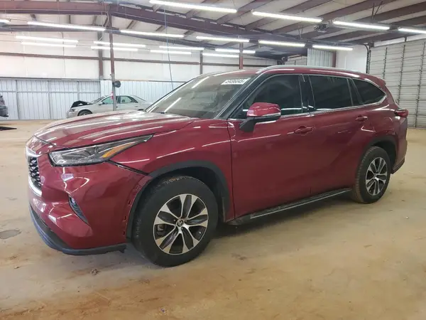 5TDGZRAH1NS135845 2022 TOYOTA HIGHLANDER - Image 1