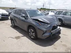 5TDGZRAH1NS543956 2022 TOYOTA HIGHLANDER