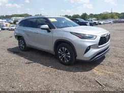 5TDGZRAH1NS544332 2022 TOYOTA HIGHLANDER