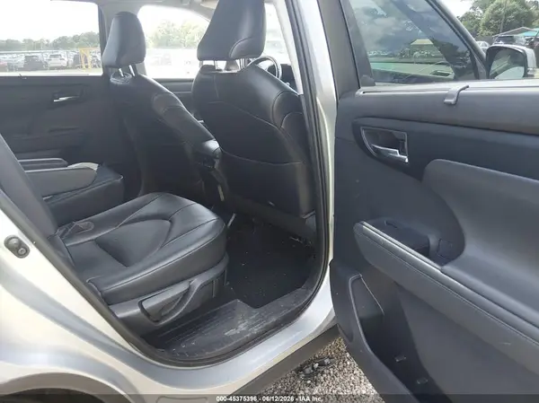 5TDGZRAH1NS544332 2022 TOYOTA HIGHLANDER - Image 8