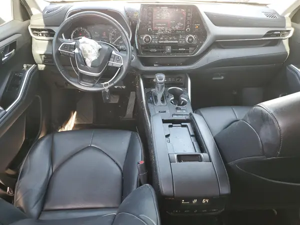 5TDGZRAH1NS547277 2022 TOYOTA HIGHLANDER - Image 8