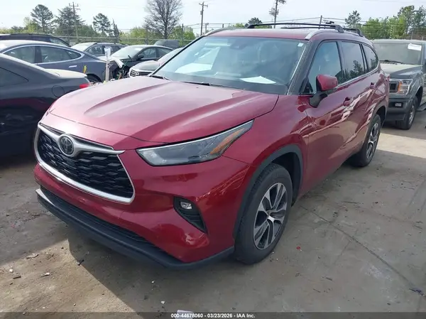 5TDGZRAH1NS559638 2022 TOYOTA HIGHLANDER - Image 2