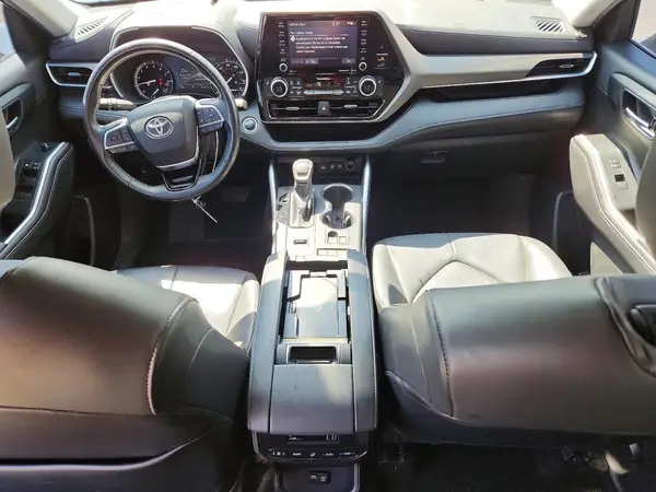 5TDGZRAH2LS005764 2020 TOYOTA HIGHLANDER - Image 8