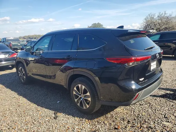 5TDGZRAH2LS007790 2020 TOYOTA HIGHLANDER - Image 2