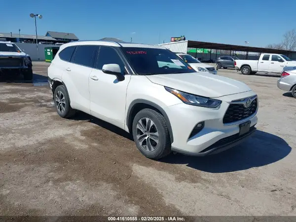 5TDGZRAH2LS016697 2020 TOYOTA HIGHLANDER - Image 1
