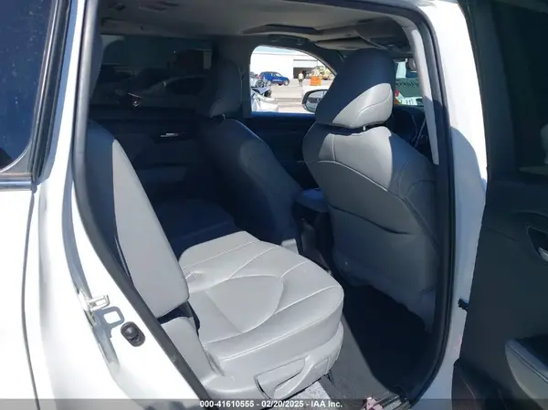 5TDGZRAH2LS016697 2020 TOYOTA HIGHLANDER - Image 8