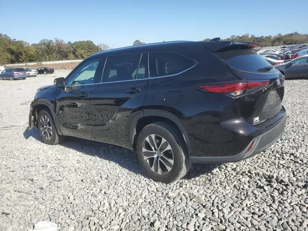 5TDGZRAH2LS021186 2020 TOYOTA HIGHLANDER - Image 2