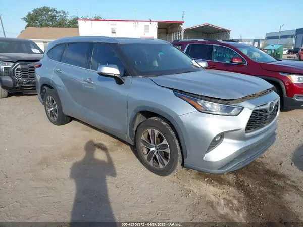 5TDGZRAH2LS021429 2020 TOYOTA HIGHLANDER - Image 1