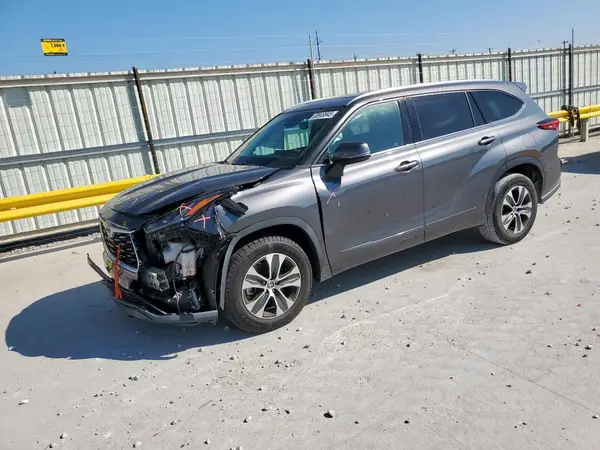 5TDGZRAH2LS021768 2020 TOYOTA HIGHLANDER - Image 1