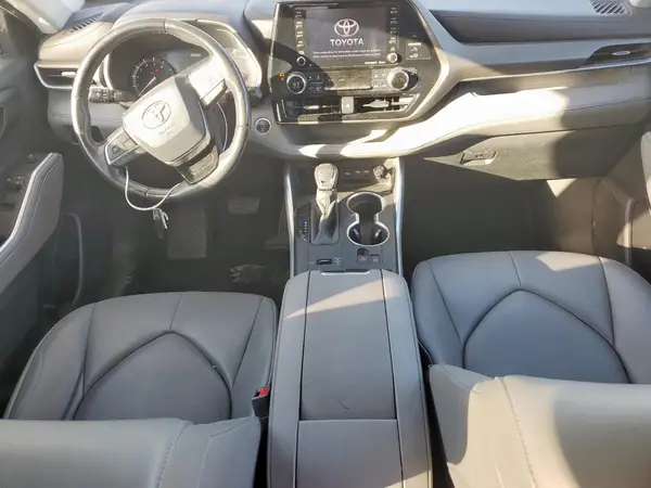5TDGZRAH2LS500031 2020 TOYOTA HIGHLANDER - Image 8