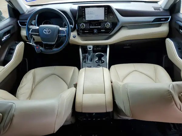 5TDGZRAH2LS503995 2020 TOYOTA HIGHLANDER - Image 8