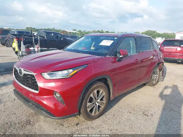 5TDGZRAH2LS505178 2020 TOYOTA HIGHLANDER - Image 2