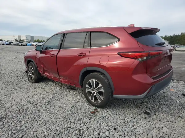 5TDGZRAH2MS039477 2021 TOYOTA HIGHLANDER - Image 2