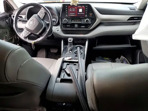 5TDGZRAH2MS041830 2021 TOYOTA HIGHLANDER - Image 8
