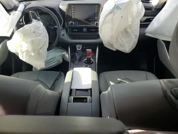 5TDGZRAH2MS043917 2021 TOYOTA HIGHLANDER - Image 8