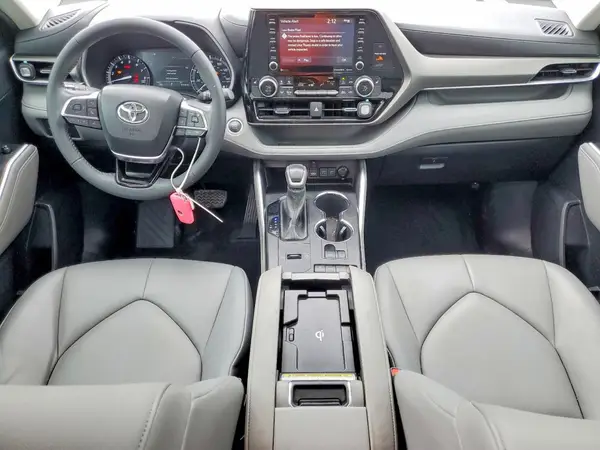 5TDGZRAH2MS054819 2021 TOYOTA HIGHLANDER - Image 8