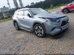 5TDGZRAH2MS085276 2021 TOYOTA HIGHLANDER