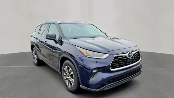 5TDGZRAH2MS516067 2021 TOYOTA HIGHLANDER - Image 1