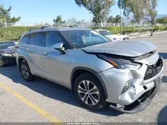 5TDGZRAH2NS090348 2022 TOYOTA HIGHLANDER