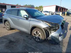5TDGZRAH2NS092200 2022 TOYOTA HIGHLANDER