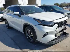 5TDGZRAH2NS129214 2022 TOYOTA HIGHLANDER