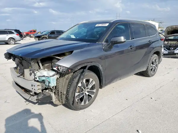 5TDGZRAH2NS538247 2022 TOYOTA HIGHLANDER - Image 1