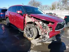 5TDGZRAH2NS558742 2022 TOYOTA HIGHLANDER