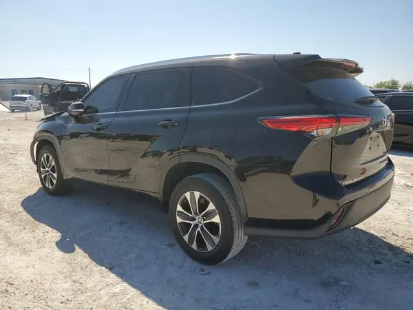 5TDGZRAH3LS022279 2020 TOYOTA HIGHLANDER - Image 2