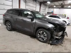5TDGZRAH3MS041755 2021 TOYOTA HIGHLANDER