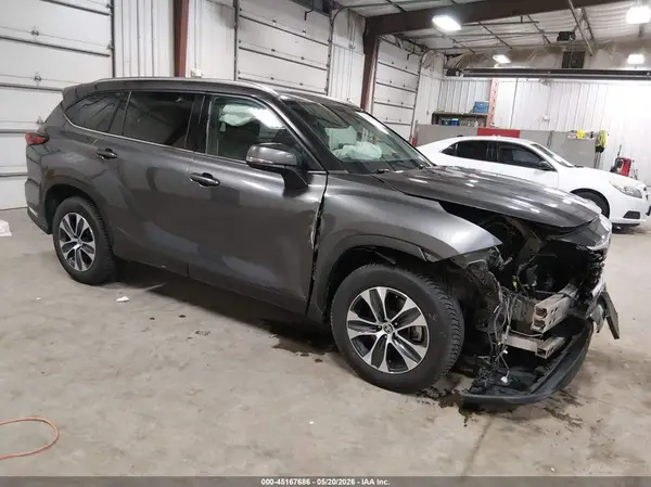 5TDGZRAH3MS041755 2021 TOYOTA HIGHLANDER - Image 1