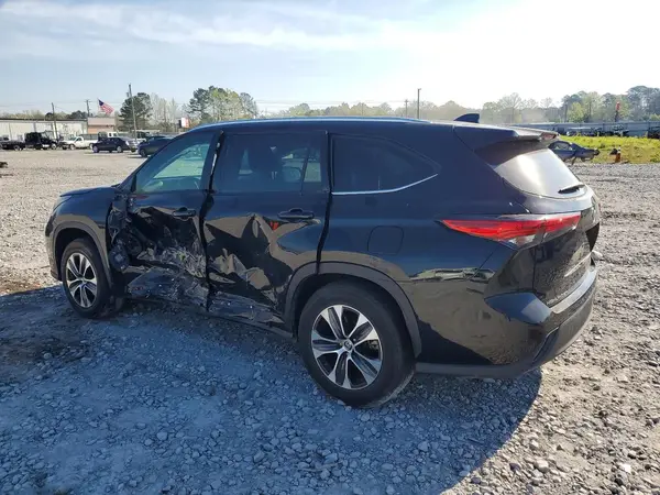 5TDGZRAH3MS052044 2021 TOYOTA HIGHLANDER - Image 2