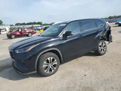 5TDGZRAH3MS518829 2021 TOYOTA HIGHLANDER