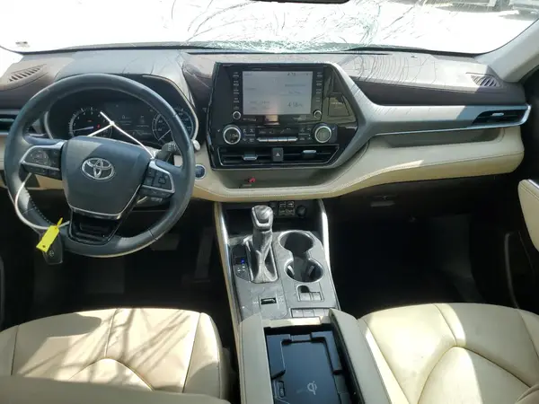 5TDGZRAH3MS521049 2021 TOYOTA HIGHLANDER - Image 8