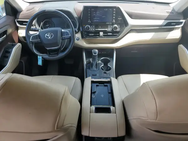 5TDGZRAH3MS529605 2021 TOYOTA HIGHLANDER - Image 8