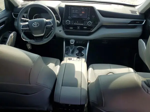 5TDGZRAH3NS107903 2022 TOYOTA HIGHLANDER - Image 8